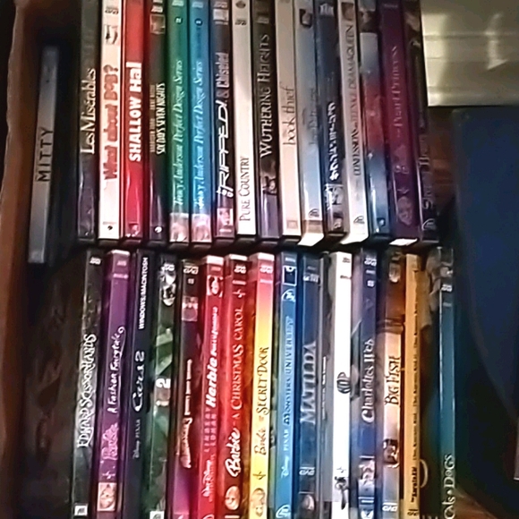 Dvds - Picture 1 of 2